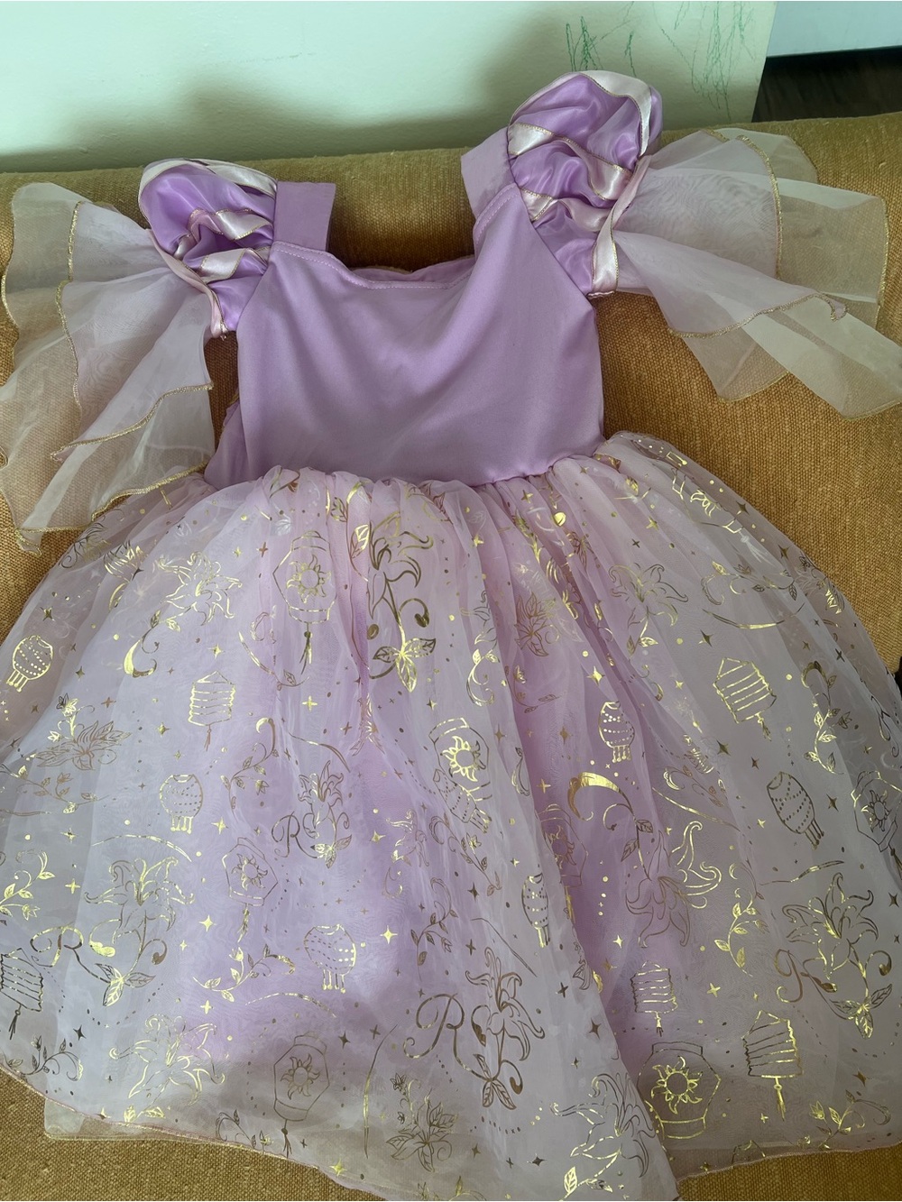 Repunzel dress Disney size 4 tangled - Picture 9 of 10